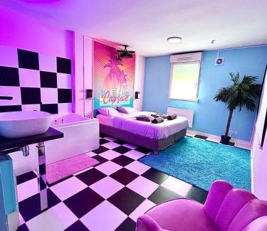 Lievin Apartment | Capsule Miami Vice - Jacuzzi - Billard - Ecran cinéma & Netflix - Ping-Pong - Nintendo & Jeux-