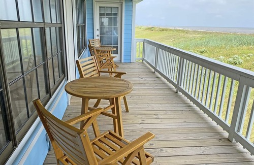 Grand Isle House | Captain Black - Beachfront - Island Realty