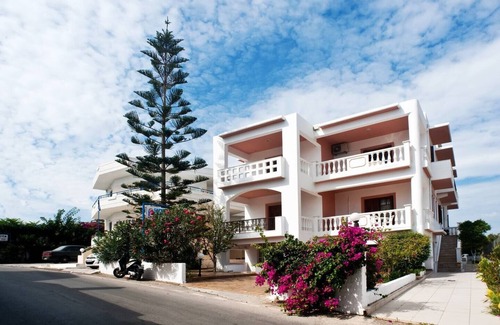 Galatas Apartment | Captain Michalis apartment 5, Irinis 80, Galatas Chania Crete