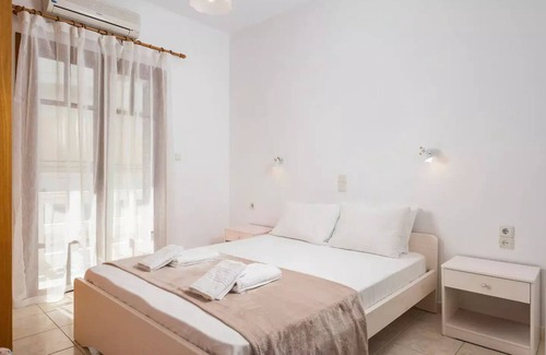 Galatas Apartment | Captain Michalis room 1