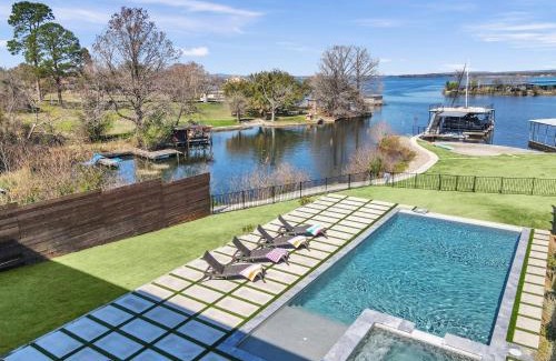 Horseshoe Bay House | Captain's Cove Retreat New Listing Concierge Services