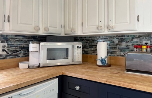 Orange Lake Village House | Captain's Cove with pool in Sunny Largo, FL