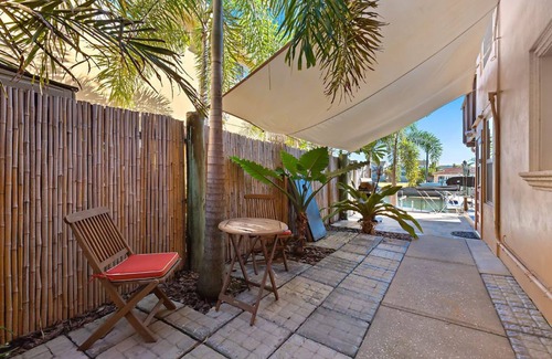 Dunedin Condo | Captain's Quarters - Capt. Nemo Unit - FREE BOAT with Rental!