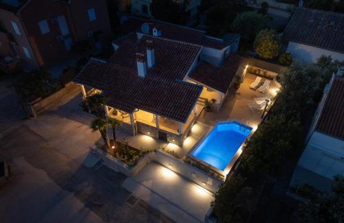 Artatore Villa | Captains Home