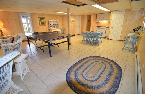 Hall Quarry House | Captains Quarters-Modern ocean view home near Acadia & Bar Harbor.
