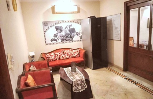 Nehru Place Apartment | Captivating 2-Bed Apartment in New Delhi