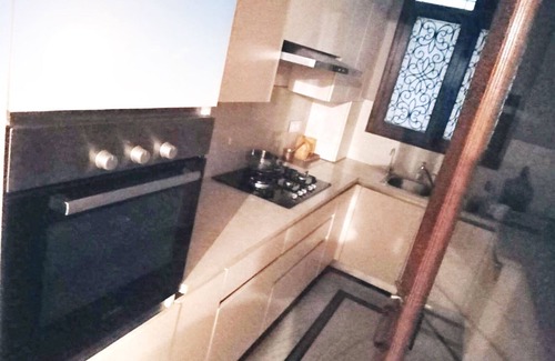Nehru Place Apartment | Captivating 2-Bed Apartment in New Delhi