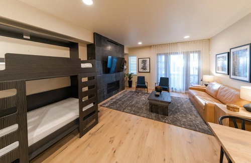 Tamarack Resort Condo | Captivating Condo|Plaza view|Close to restaurants