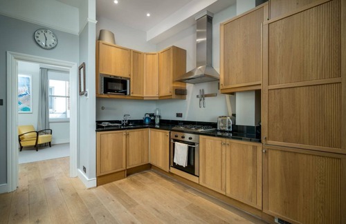Town Apartment | Captivating flat in Fulham