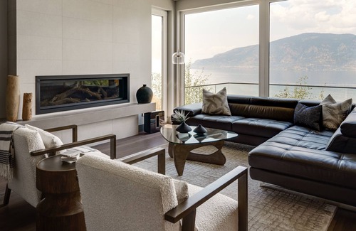 Central Okanagan House | Captivating Lake Views Limited Edition Elite Luxury Lakestone Waterside Home | Arcadia