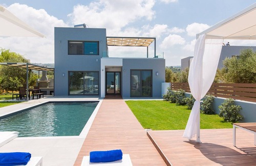 Skouloufia Villa | Captivating Panoramic Sea View, Unique Architecture, 10 Minutes from Beach