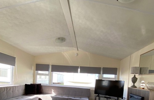 Rhyl Cabin | Caravan With Decking at Lyons Robinhood
