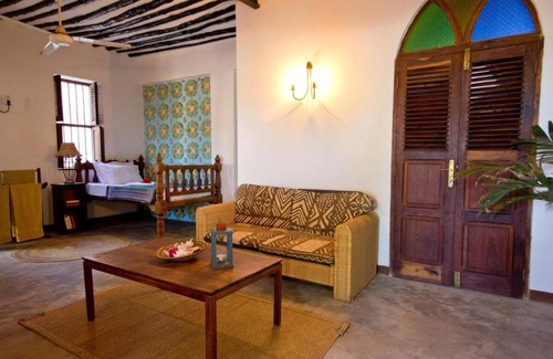 Jambiani Apartment | Cardamon Quadruple Family Suite Seaview with fans