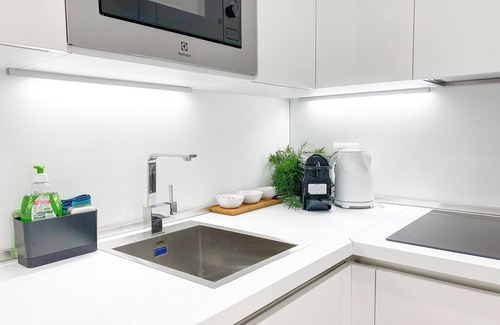 Centro Direzionale Apartment | Cardano suite - 5 minuti dalla Stazione Centrale