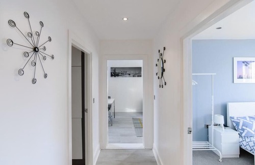 Grangetown Apartment | Cardiff Bay Apartment with Secure Parking and Fast WiFi