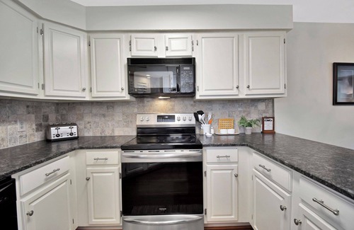 Blowing Rock Condo | Cardinal 202 | Fireplace, Restaurant, Pool, Spa