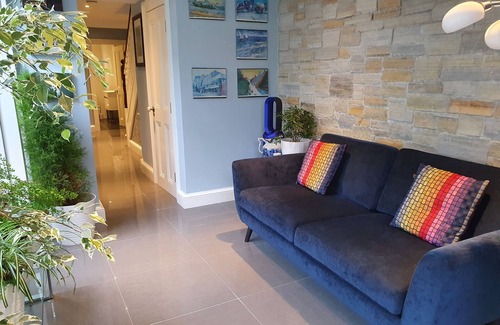 Portobello House | Carefully Curated Georgian Villa on a quiet street, in the heart of the city!