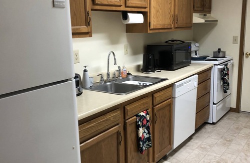 Wilmington Apartment | Carey Villa III… near WC, WEC, and downtown Wilmington