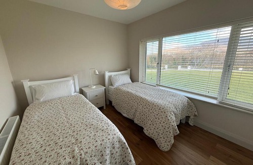 Cahirciveen House | Carhan River Holiday Home - Cahersiveen