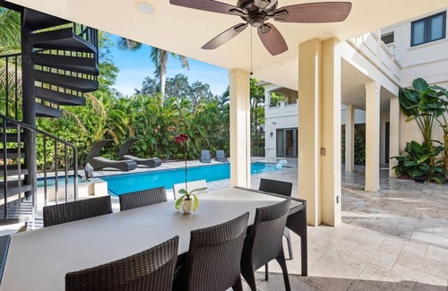 Coral Gables Section Villa | Caribbean Paradise 7BR/7.5BTH