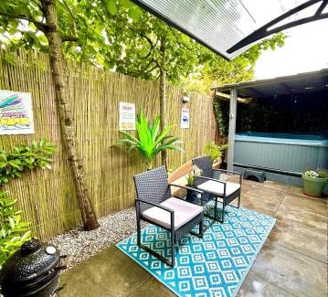 Vijfhuizen House | Caribbean style beach house with jacuzzi & private garden near Amsterdam