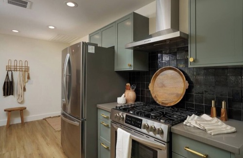 Olde Carlsbad House | Carlsbad Coastal Retreat · Carlsbad Hot Tub 30+ Day Stay 1 Mi to Beach