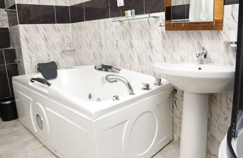 Ibadan Hotel | Carlton Gate Xclusive Hotel