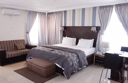 Ibadan Hotel | Carlton Gate Xclusive Hotel