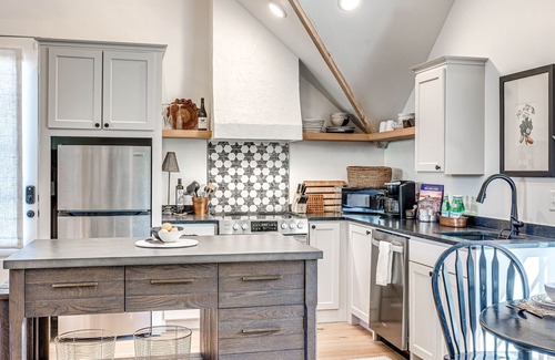 Eufaula Apartment | Carlton Landing-Stones Throw