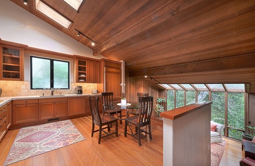 Southeast Carmel House | Carmel Beauty "The Great Escape" In Downtown Location