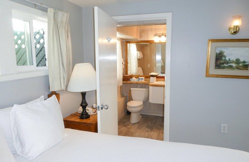 Northwest Carmel House | Carmel Fireplace Inn