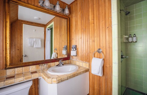 Northwest Carmel House | Carmel Fireplace Inn