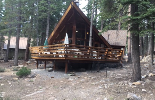 Carnelian Bay House | Carnelian Bay cabin - block away from Lake Tahoe, 15 minutes from ski areas