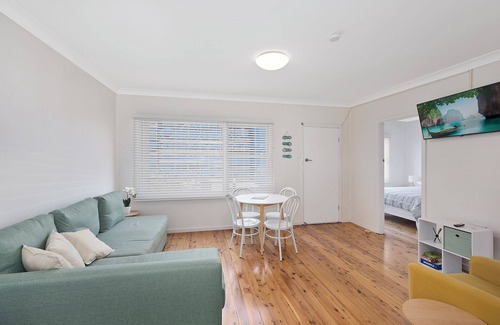 The Entrance Apartment | Carousel Apartment 5