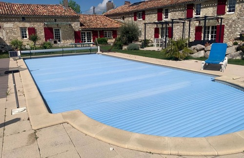 Calignac House | "carpe Diem" en Albret, Magnifique Longère Avec Piscine et Grand Terrain Clos