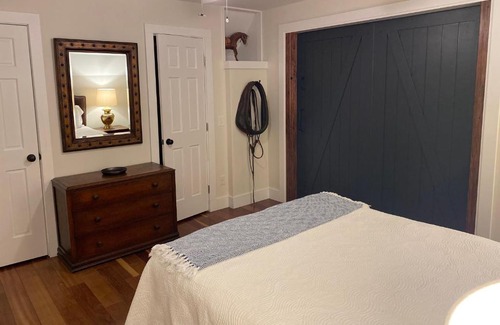Summerville Historic District House | Carriage House 2 bdrm at Camellia Cottages in historic Summerville, SC