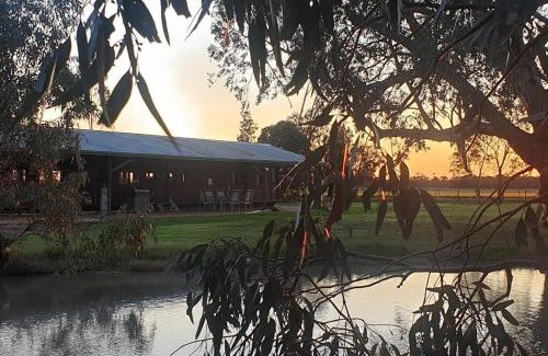Roslynmead House | Carriages Waterfront