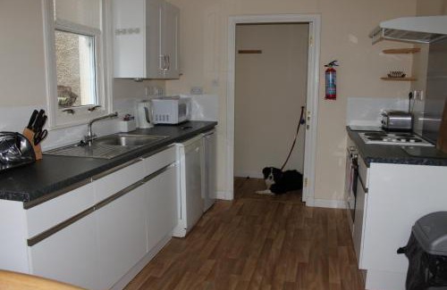Cairndow Apartment | Carrick Farm Lochside Appartment (GF)