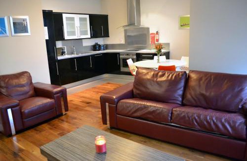 Cortober Hotel | Carrick Plaza Suites and Apartments