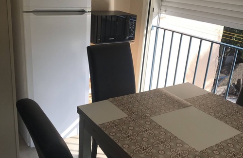 Martigues Apartment | CARRO/LA COURONNE - SUPERB T2 JUST 100 M FROM THE BEACHES