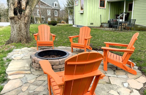 Harpers Ferry Cottage | Carrot Top Cottage surrounded by National Park