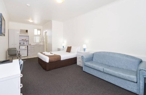 Carrum Downs Hotel | Carrum Downs Motel