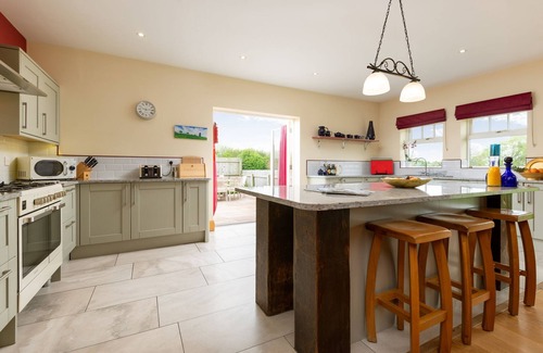 Beverley Cottage | Cart House 2 bedrooms - sleeps 4-5 guests in 2 bedrooms