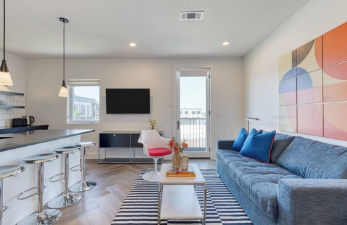 Historic Edgefield Apartment | Carter #202 by AvantStay | 1BR + Balcony