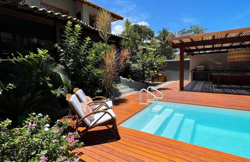 Arraial d'Ajuda House | Casa com Piscina em Arraial D'ajuda a 120 Metros da Praia