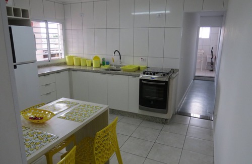 Zona Leste House | Casa Completa a 950m do Metro Patriarca com Berço, Cadeirão e Banheira Para Bebê