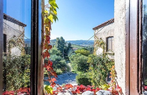 Santa Caterina Dello Ionio Marina House | Casa Iorana E: A characteristic and welcoming apartment located right on the beach, with Free WI-FI.