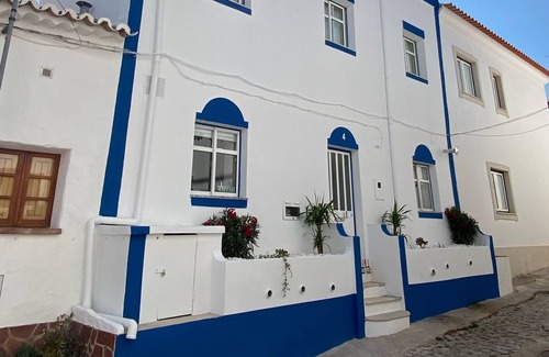 Sao Bartolomeu de Messines House | Casa Azul is a beautiful home in a Portuguese village, 30 km from Albufeira.