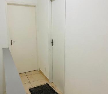 Campanario House | Casa 60m, com 3 Quartos e Ar-condicionado climatizados, perto do Zoológico e Jardim Botânico e Expo SP