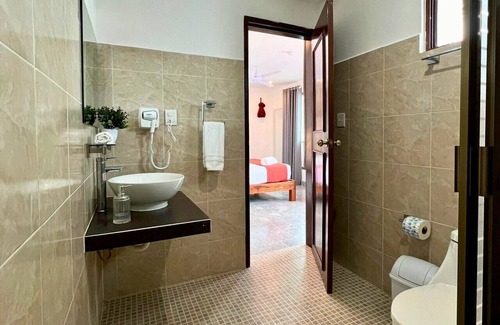 Merida Bed & Breakfast | Casa a 5 Minutos de Paseo Montejo. Con 4 Habitaciones Completas Disponibles